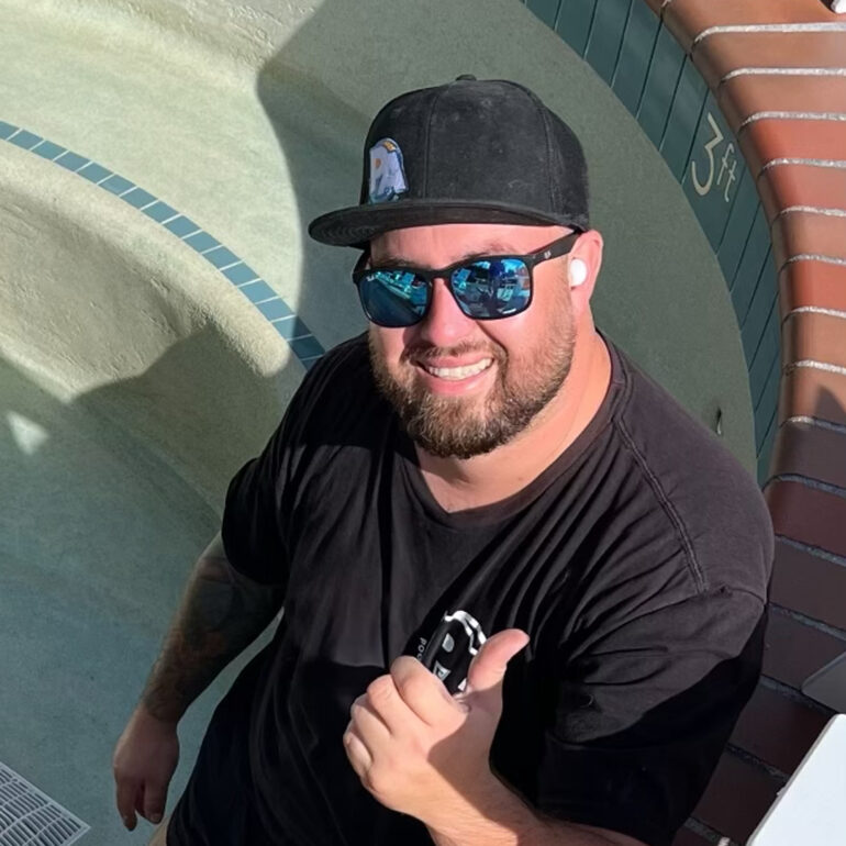 Donny Rocovits, 32